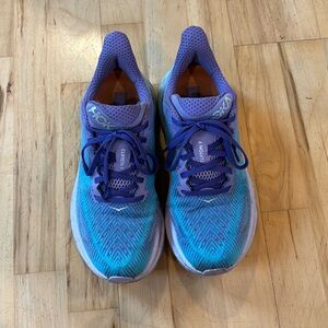 Hoka Clifton 9
